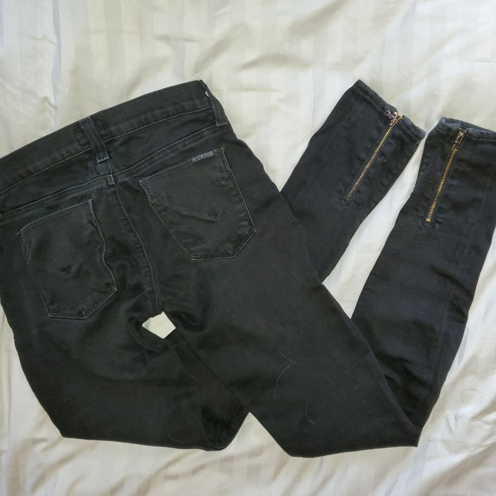 EUC Hudson Black Skinny Jeans w/ ankle zippers